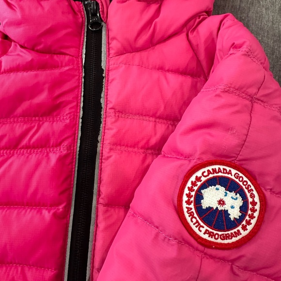 Sold Canada Goose Kids Puffer Used with tags, 2-3 - Picture 3 of 9